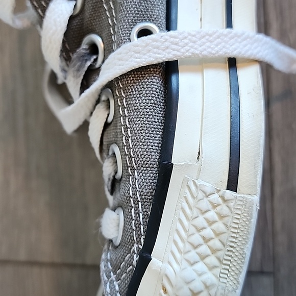 Converse - Picture 4 of 4